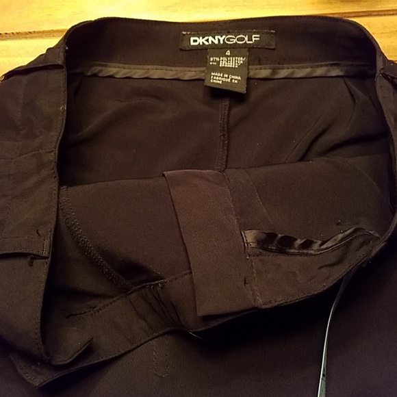 DKNY golf skort - Picture 3 of 4